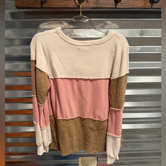 Hailey & Co Sweater woman’s size small - Picture 4 of 4